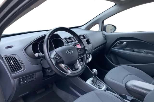 Kia Rio (2014) thumbnail 9