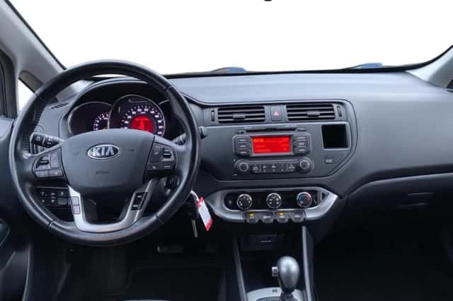 Kia Rio (2014) thumbnail 10