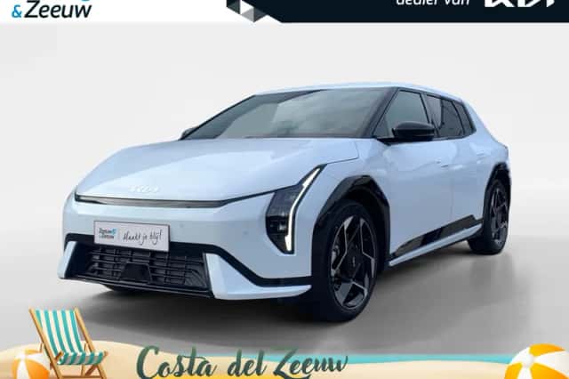 Kia EV4 (2026) thumbnail 1