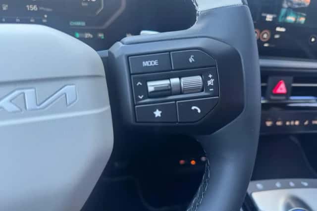 Kia EV6 (2024) thumbnail 18