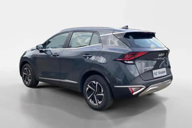 Kia Sportage (2023) thumbnail 2