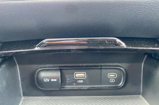 Kia Sportage (2023) thumbnail 24