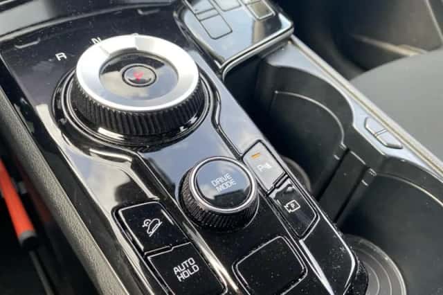Kia Sportage (2023) thumbnail 25