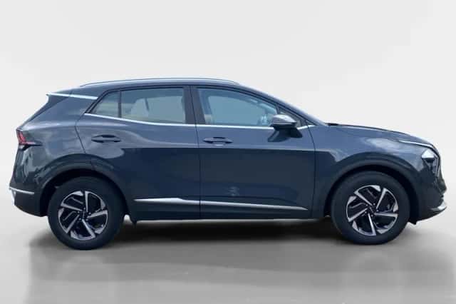 Kia Sportage (2023) thumbnail 5