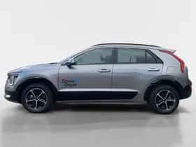 Kia Niro (2025) thumbnail 2