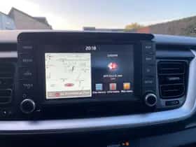 Kia Stonic (2018) thumbnail 19