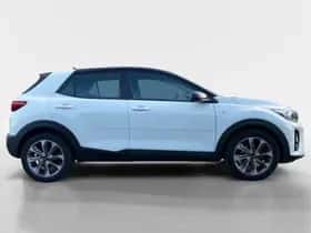 Kia Stonic (2018) thumbnail 4