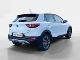 Kia Stonic (2018) thumbnail 5