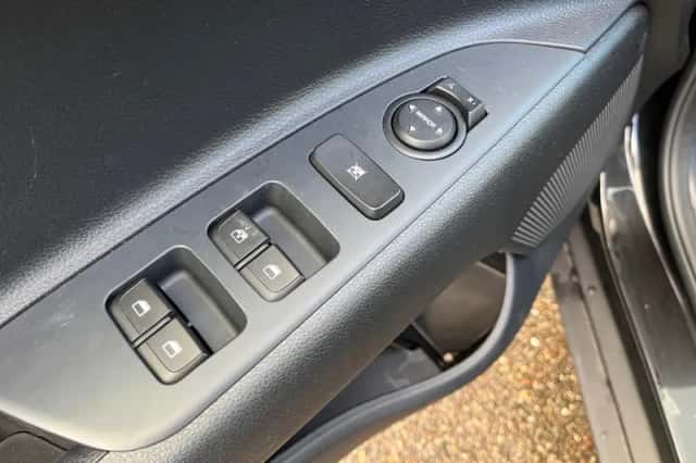 Kia Stonic (2025) thumbnail 22