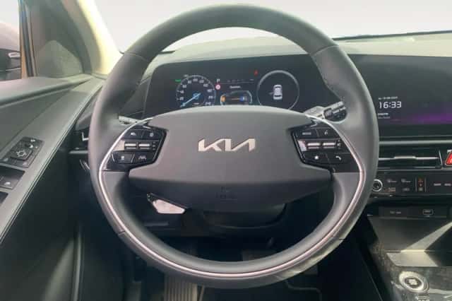 Kia Niro (2025) thumbnail 13
