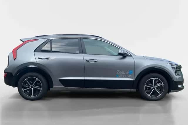 Kia Niro (2025) thumbnail 5