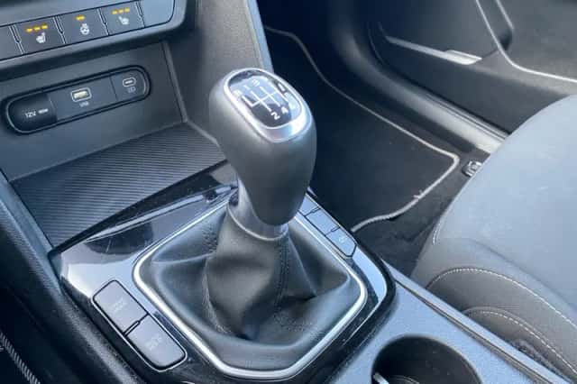 Kia Sportage (2023) thumbnail 25