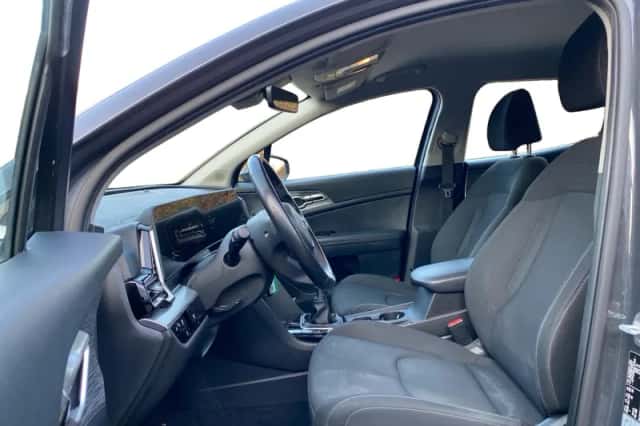Kia Sportage (2023) thumbnail 8