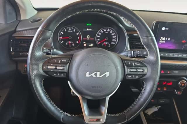 Kia Stonic (2022) thumbnail 13