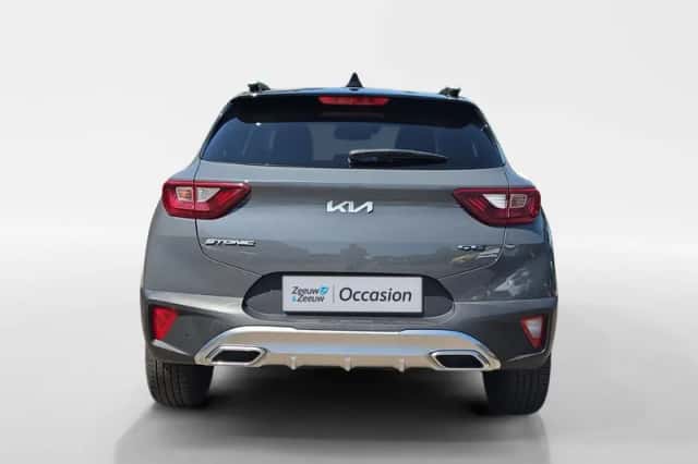 Kia Stonic (2022) thumbnail 3