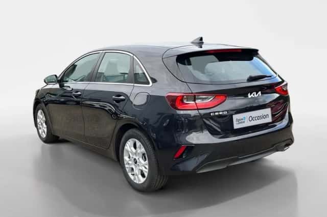 Kia Ceed (2024) thumbnail 2