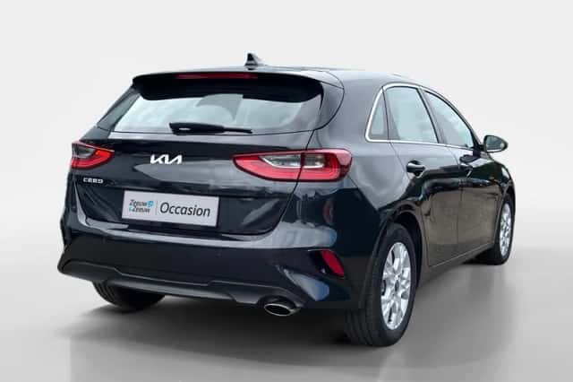 Kia Ceed (2024) thumbnail 4