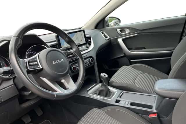 Kia Ceed (2024) thumbnail 8