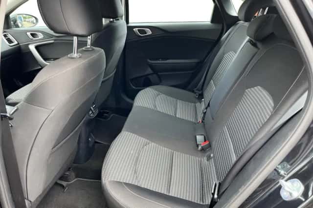 Kia Ceed (2024) thumbnail 9