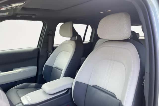 Kia EV3 (2024) thumbnail 9