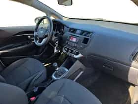 Kia Rio (2014) thumbnail 12