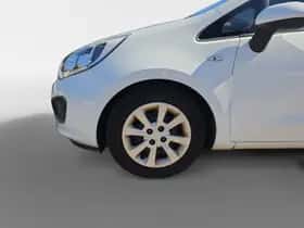 Kia Rio (2014) thumbnail 20