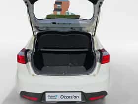 Kia Rio (2014) thumbnail 21