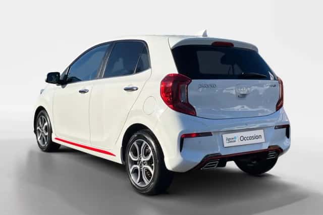 Kia Picanto (2023) thumbnail 2