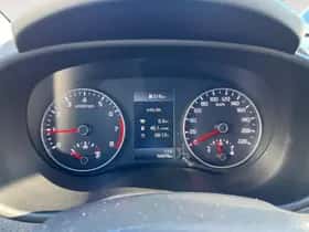 Kia Picanto (2023) thumbnail 16