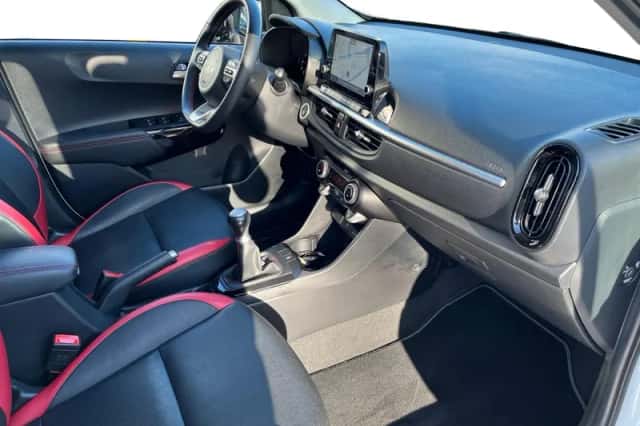 Kia Picanto (2023) thumbnail 9
