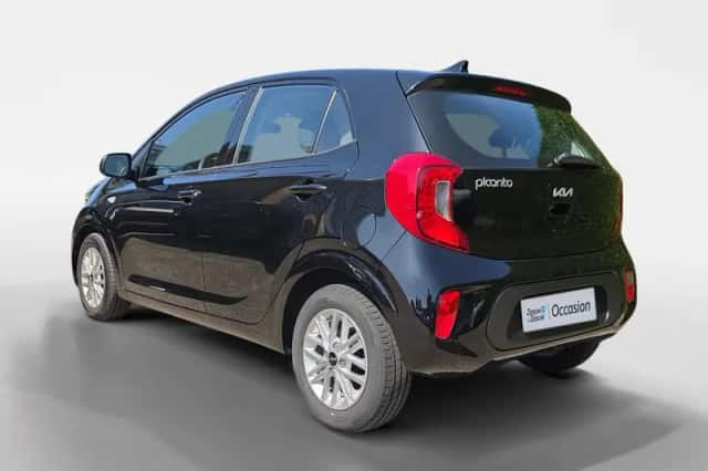 Kia Picanto (2023) thumbnail 2