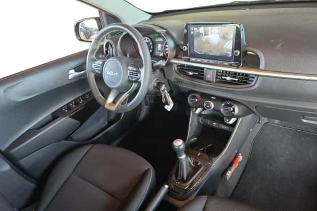 Kia Picanto (2023) thumbnail 12