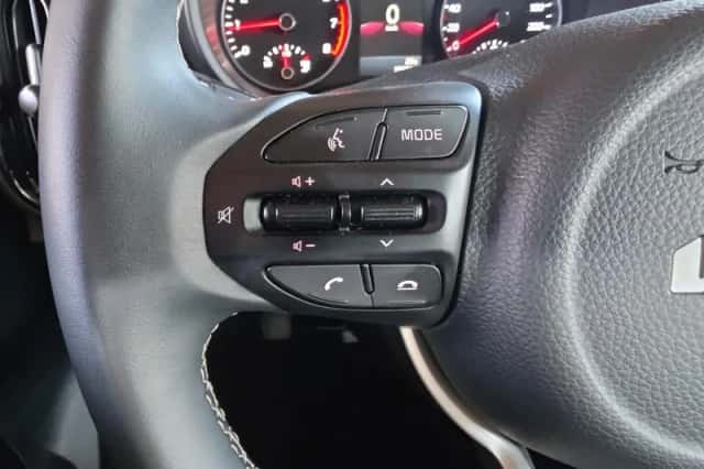 Kia Picanto (2023) thumbnail 14