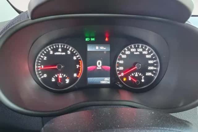 Kia Picanto (2023) thumbnail 16