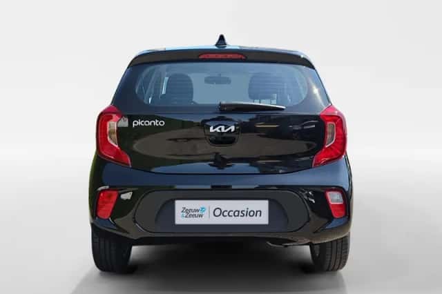Kia Picanto (2023) thumbnail 3
