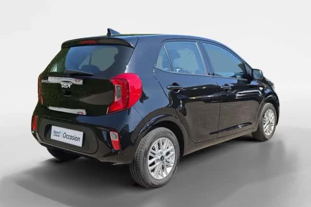 Kia Picanto (2023) thumbnail 4
