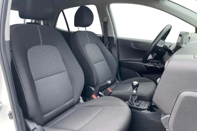 Kia Picanto (2021) thumbnail 15