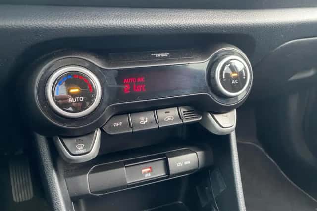 Kia Picanto (2021) thumbnail 17