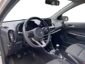 Kia Picanto (2021) thumbnail 8