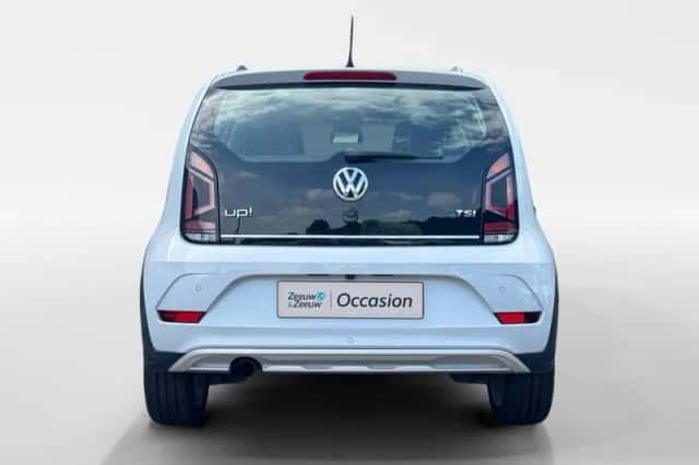 Volkswagen Up! (2017) thumbnail 3
