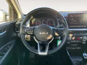 Kia Stonic (2023) thumbnail 13