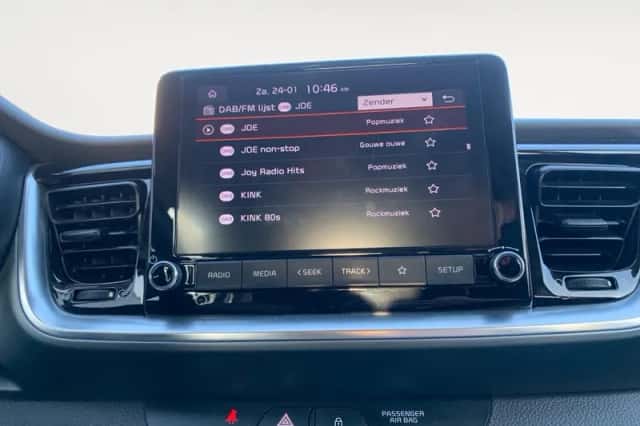 Kia Stonic (2023) thumbnail 17