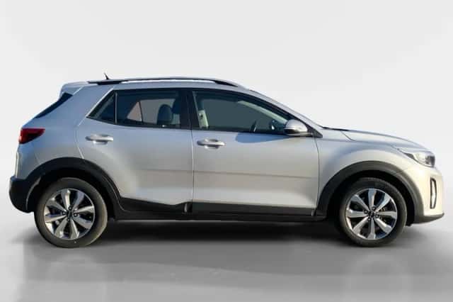 Kia Stonic (2023) thumbnail 6