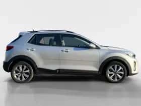 Kia Stonic (2023) thumbnail 6