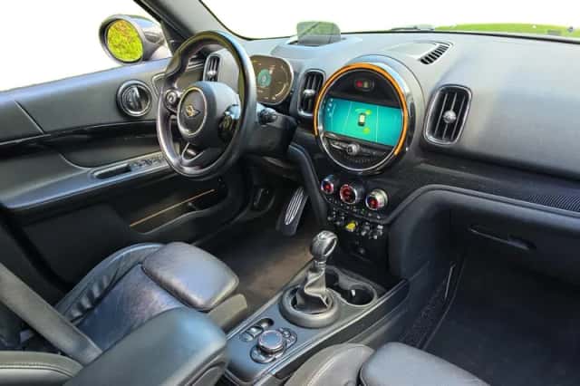 MINI Countryman (2018) thumbnail 12