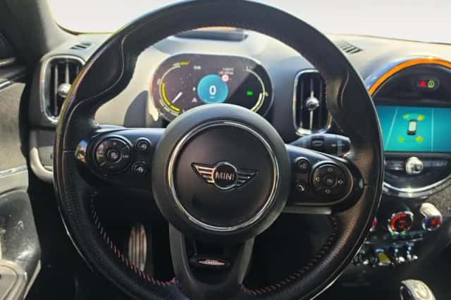 MINI Countryman (2018) thumbnail 13