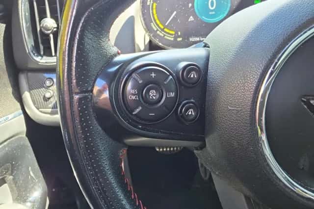 MINI Countryman (2018) thumbnail 14
