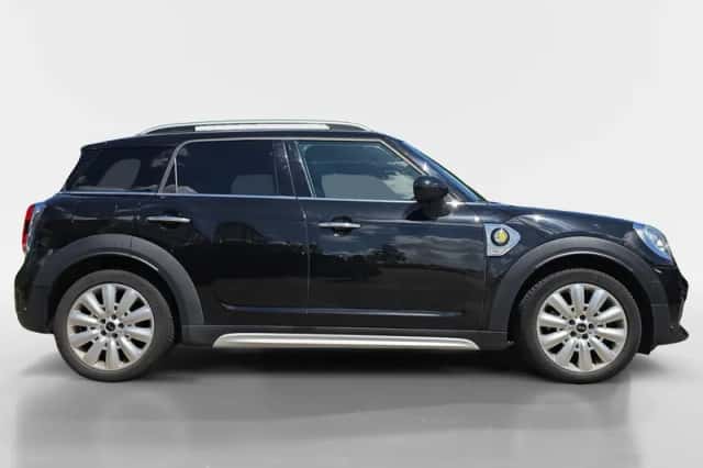 MINI Countryman (2018) thumbnail 5