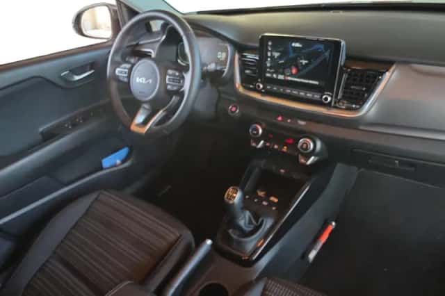 Kia Stonic (2025) thumbnail 12