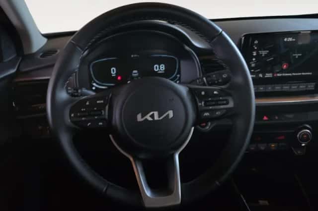 Kia Stonic (2025) thumbnail 13